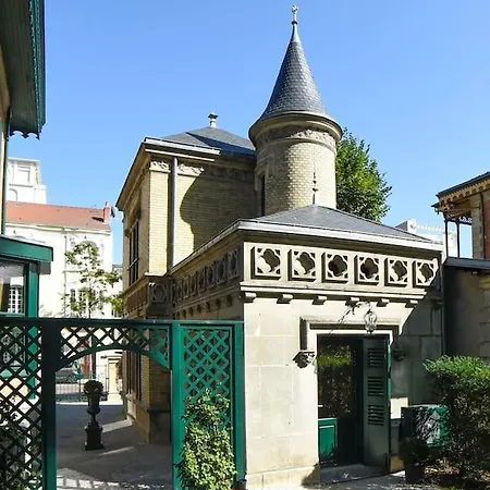 Holiday home Pavillon Independant En Plein Centre De *