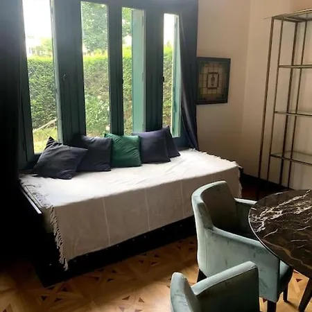 Ferienhaus Pavillon Independant En Plein Centre De Pour 4 Pers Max